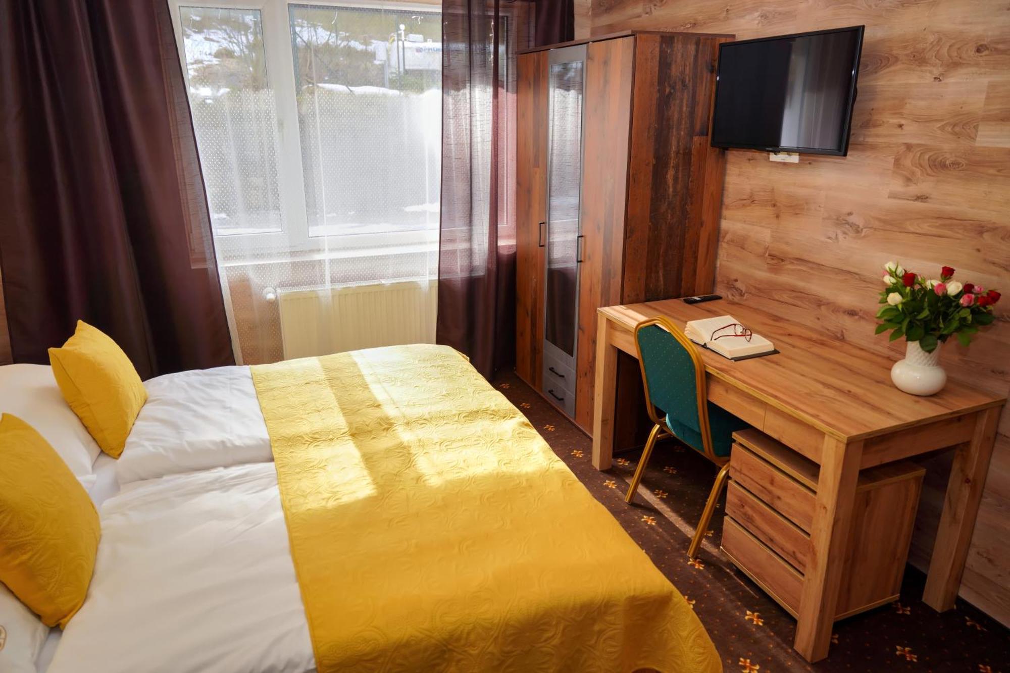 Hotel Raj Дединки Екстериор снимка