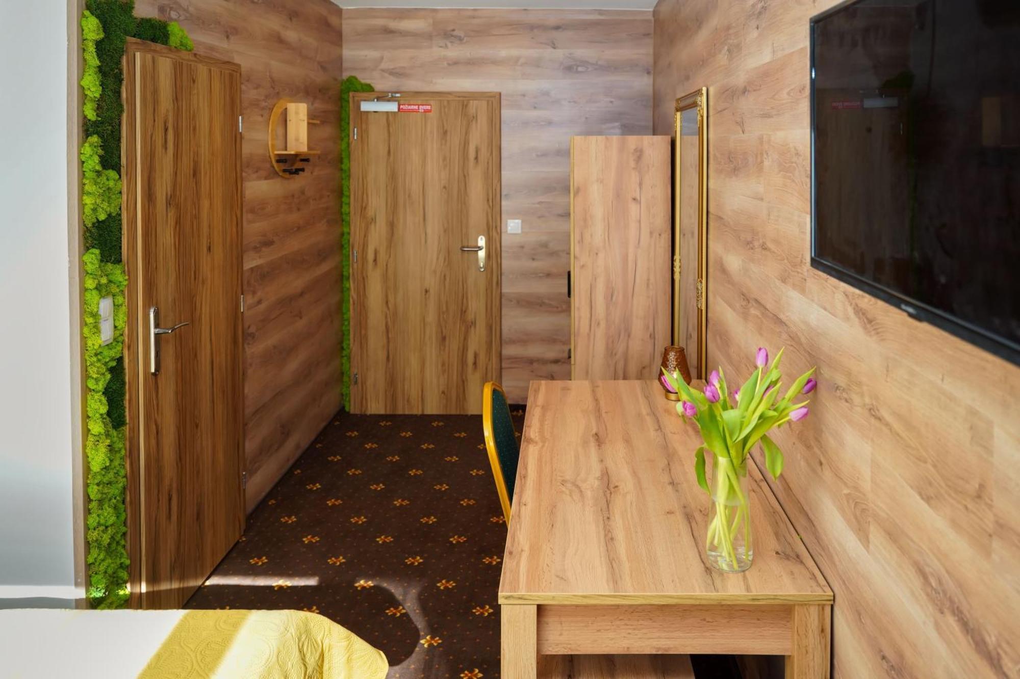 Hotel Raj Дединки Екстериор снимка