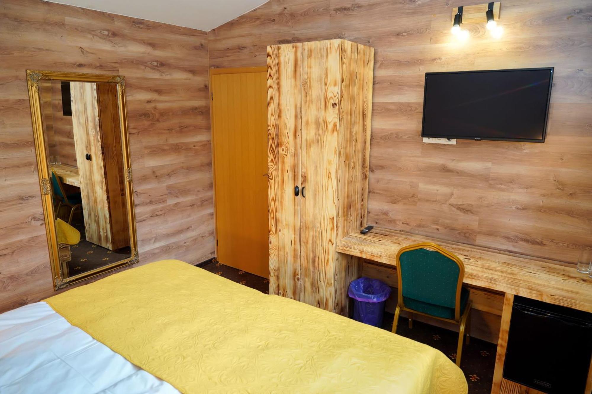 Hotel Raj Дединки Екстериор снимка